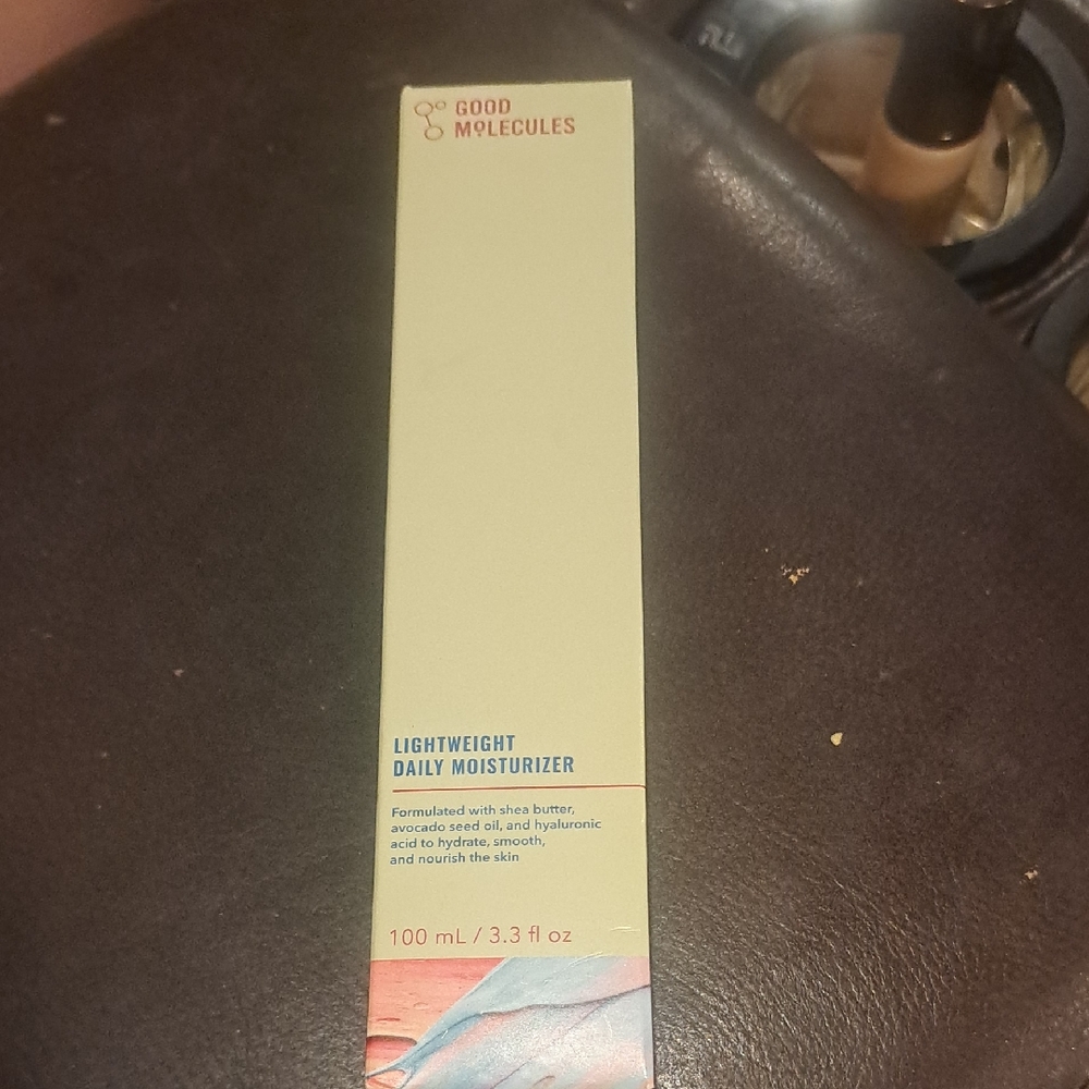 Lightweight Daily Moisturizer - Cream